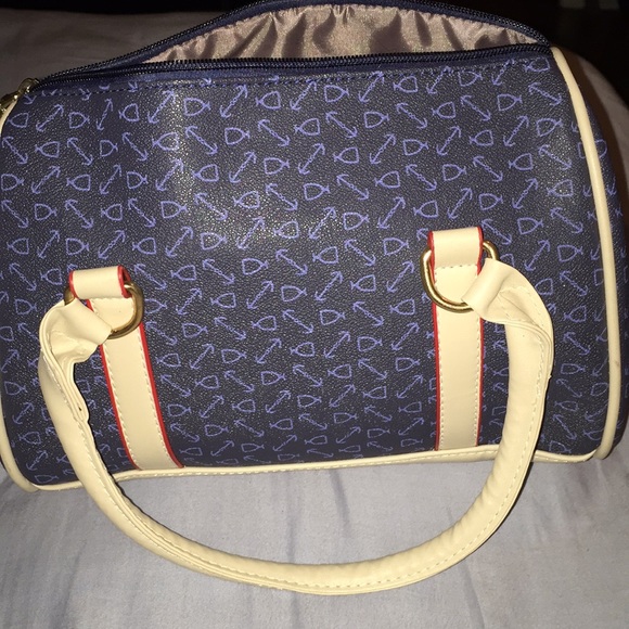 Purse - Picture 5 of 7